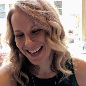 Meet your Posher, Jennifer